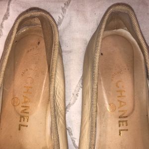 CHANEL Shoes - CHANEL VINTAGE BALLET FLATS CHANEL Shoes - CHANEL VINTAGE BALLET FLATS